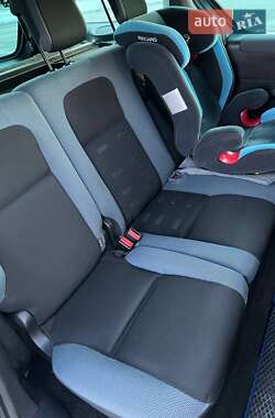Минивэн Citroen Berlingo 2009 в 