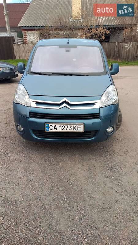Минивэн Citroen Berlingo 2009 в 