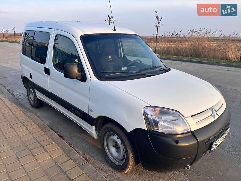 Минивэн Citroen Berlingo 2008 в Комарному