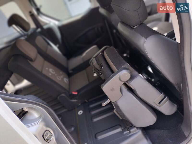 Мінівен Citroen Berlingo 2014 в Львові фото 17 Мінівен Citroen Berlingo 2014 в Львові