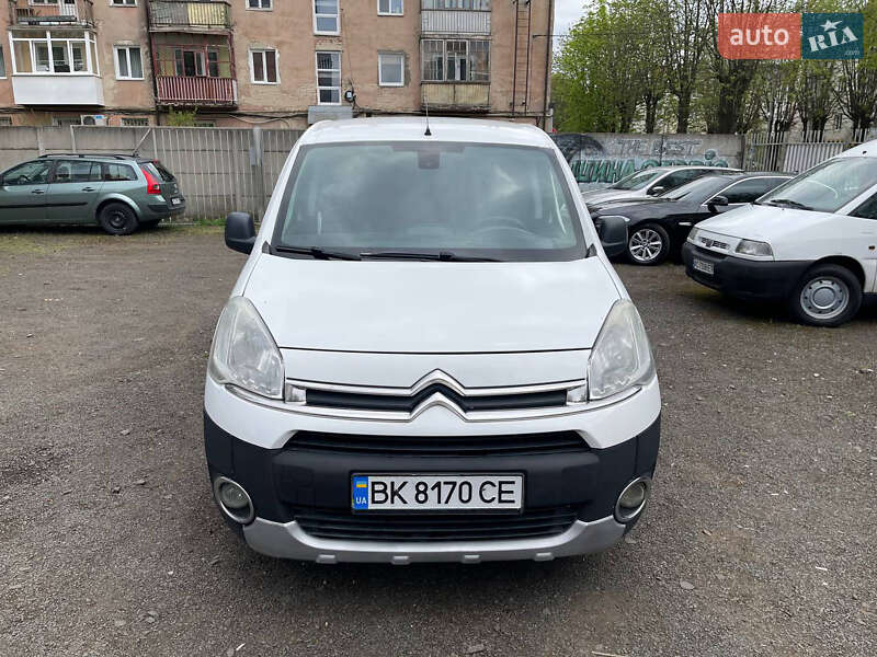 Вантажний фургон Citroen Berlingo 2013 в 