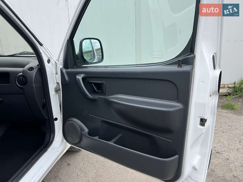 Мінівен Citroen Berlingo 2005 в Дрогобичі