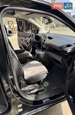Минивэн Citroen Berlingo 2021 в 