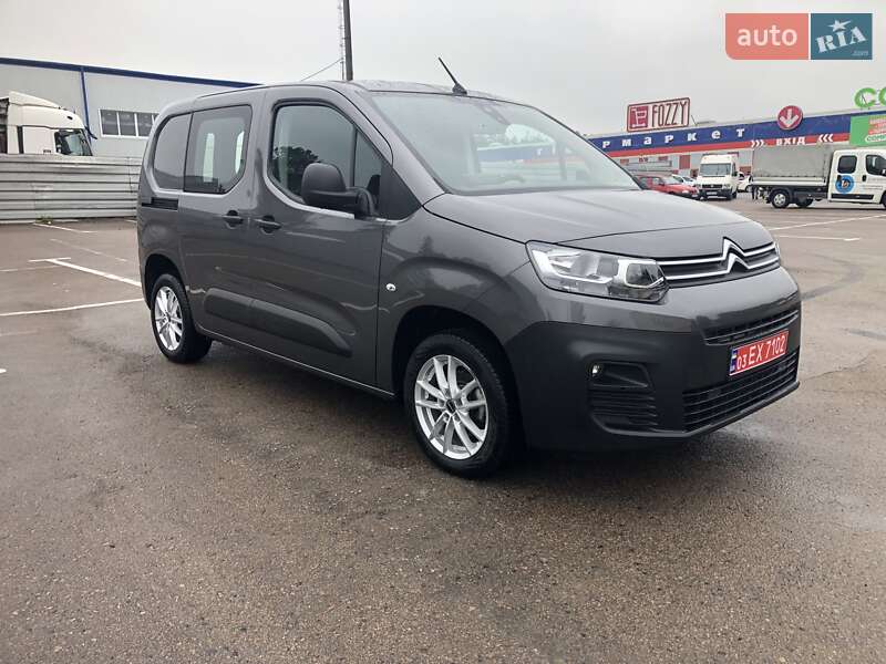 Вантажний фургон Citroen Berlingo 2022 в Рівному