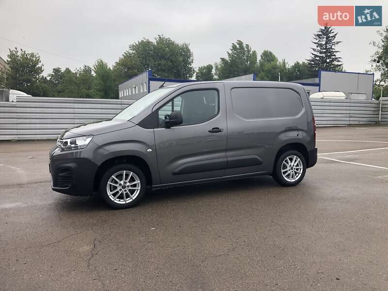 Вантажний фургон Citroen Berlingo 2022 в Рівному
