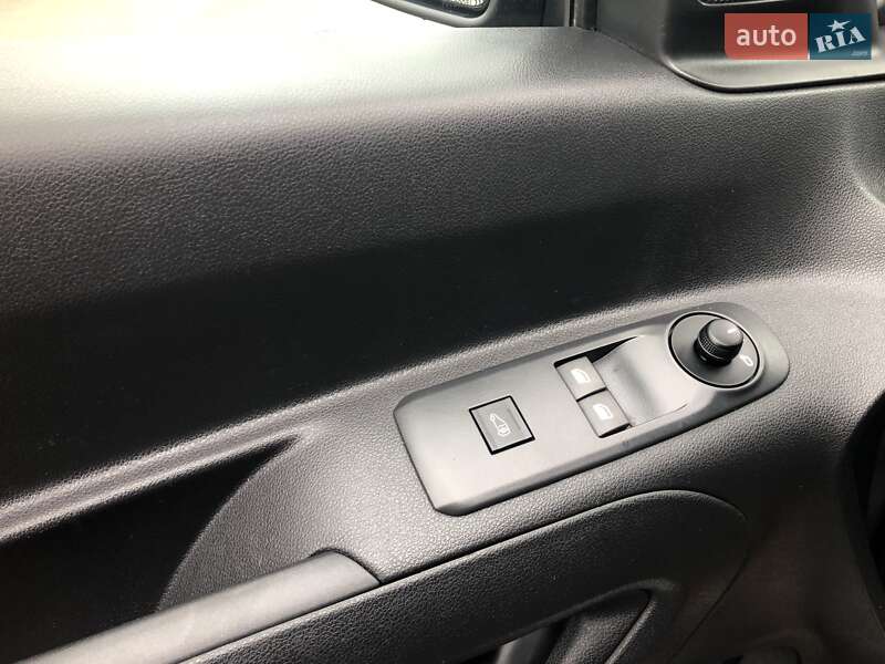 Вантажний фургон Citroen Berlingo 2022 в Рівному