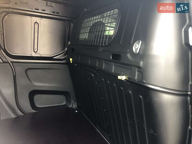 Вантажний фургон Citroen Berlingo 2022 в Рівному