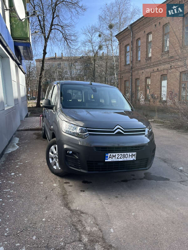 Мінівен Citroen Berlingo 2023 в 