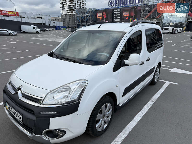 Минивэн Citroen Berlingo 2013 в 