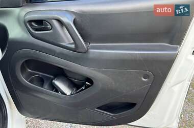 Грузовой фургон Citroen Berlingo 2012 в 