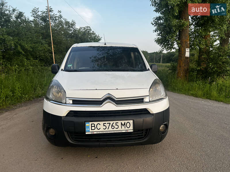 Вантажний фургон Citroen Berlingo 2012 в Львові