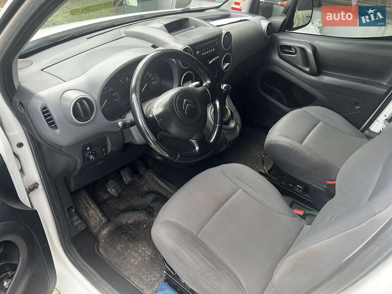 Вантажний фургон Citroen Berlingo 2012 в Львові