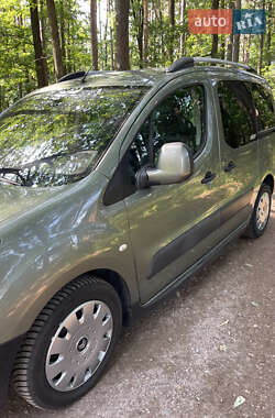 Минивэн Citroen Berlingo 2011 в 