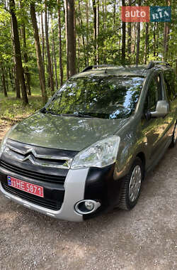 Минивэн Citroen Berlingo 2011 в 