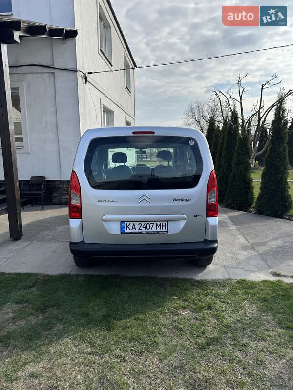 Минивэн Citroen Berlingo 2010 в Требухове