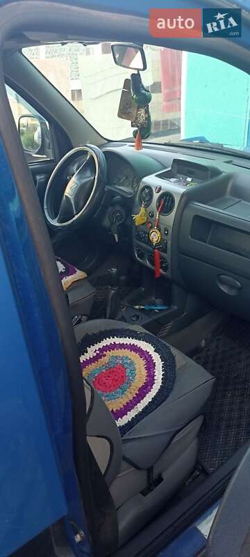 Минивэн Citroen Berlingo 2004 в Петропавловской Борщаговке