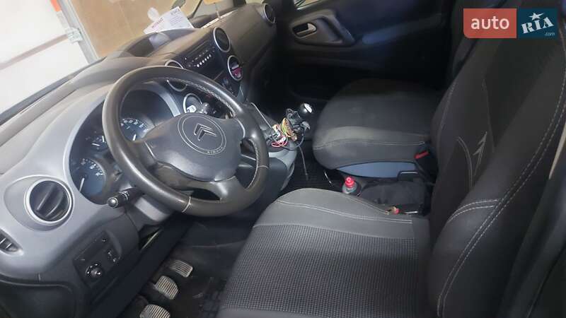 Минивэн Citroen Berlingo 2010 в Хусте