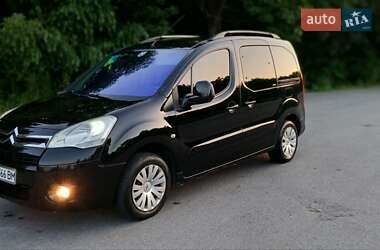 Минивэн Citroen Berlingo 2011 в 
