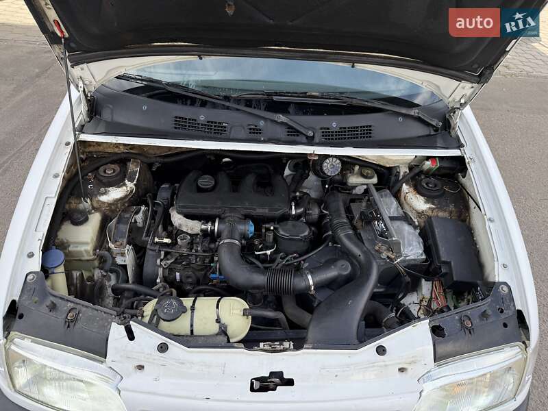 Минивэн Citroen Berlingo 2000 в Николаеве