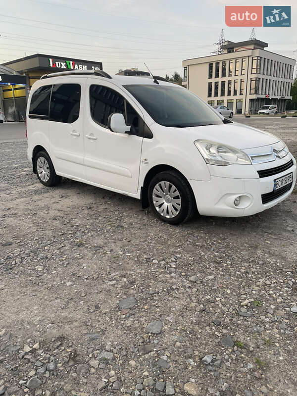 Минивэн Citroen Berlingo 2010 в Жовкве