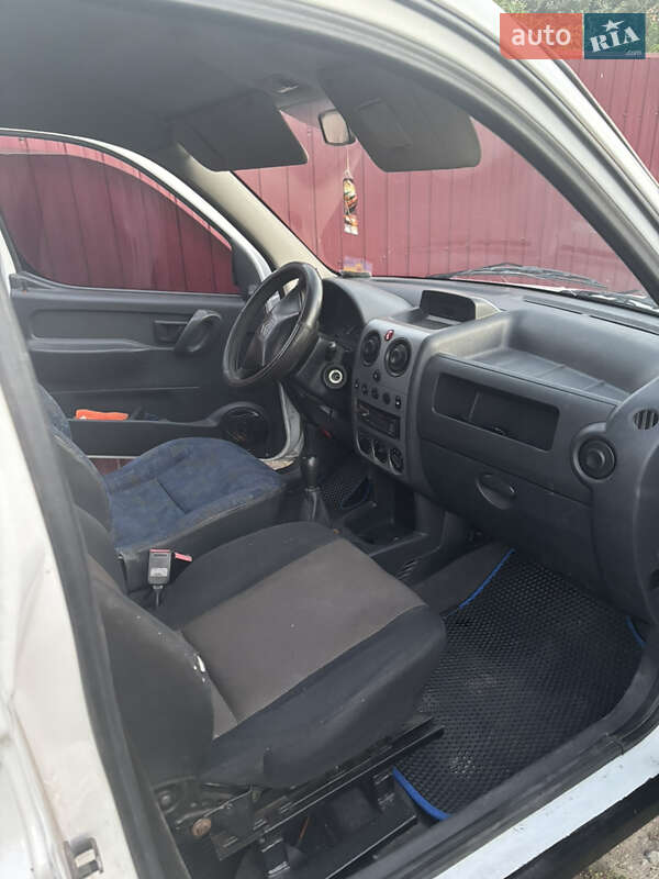 Минивэн Citroen Berlingo 2008 в Новых Санжарах