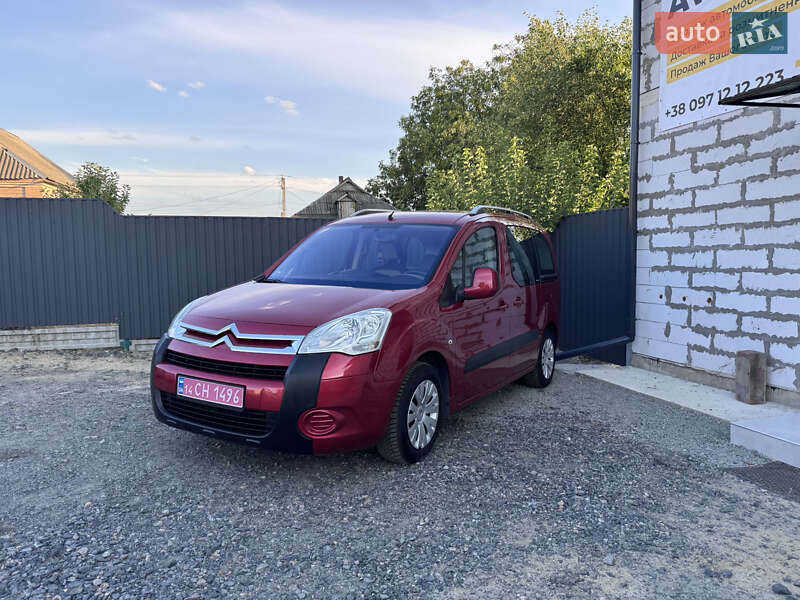 Минивэн Citroen Berlingo 2010 в 