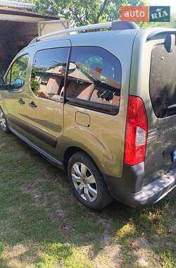 Минивэн Citroen Berlingo 2010 в 