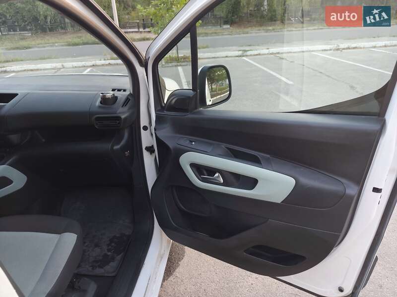 Минивэн Citroen Berlingo 2019 в Спасском