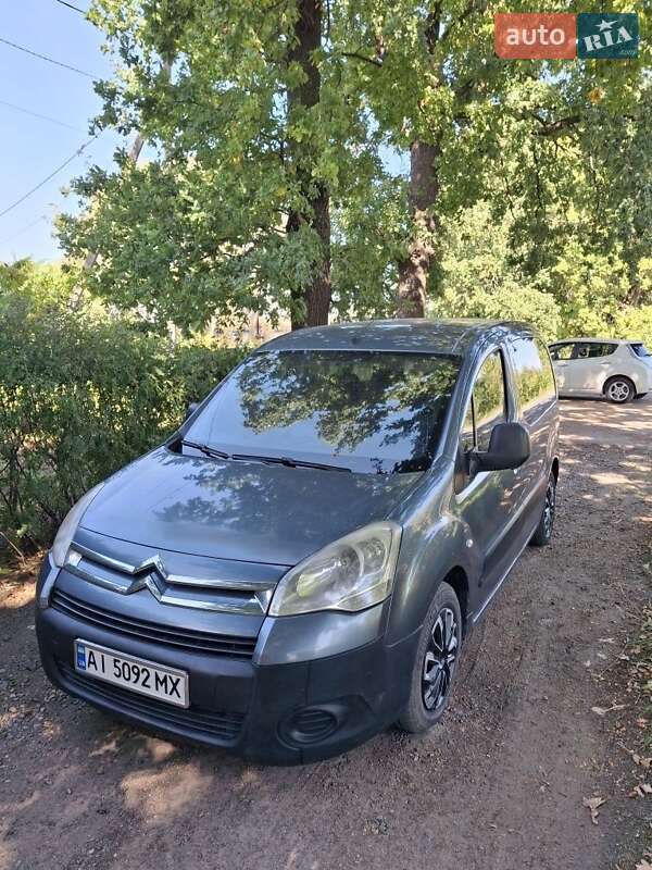 Минивэн Citroen Berlingo 2010 в 