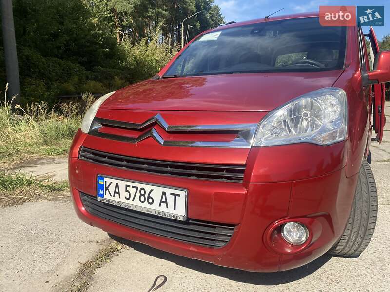 Минивэн Citroen Berlingo 2011 в Киеве
