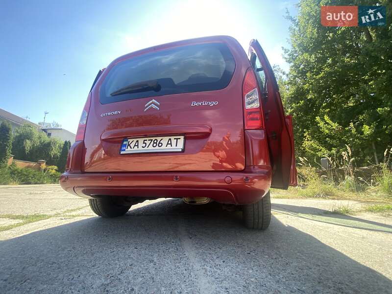Минивэн Citroen Berlingo 2011 в Киеве