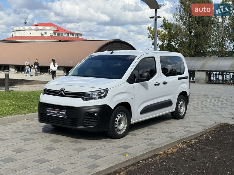 Минивэн Citroen Berlingo 2023 в 