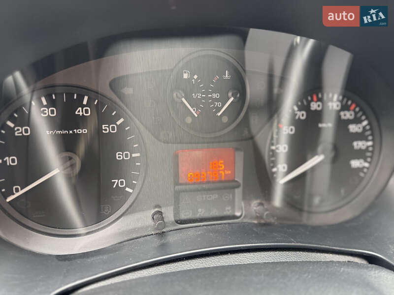 Вантажний фургон Citroen Berlingo 2015 в Рівному