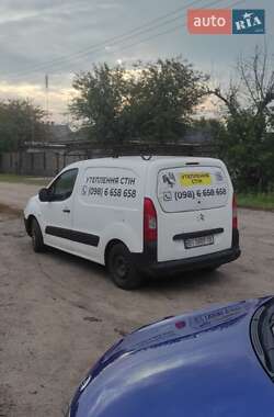 Грузовой фургон Citroen Berlingo 2011 в 