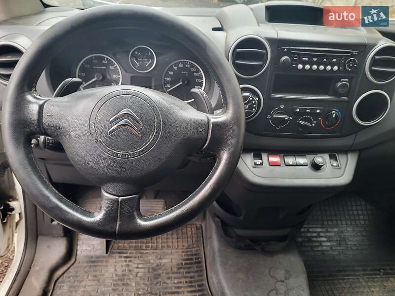 Грузовой фургон Citroen Berlingo 2012 в Николаеве