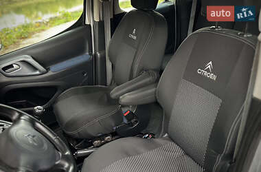 Минивэн Citroen Berlingo 2009 в 