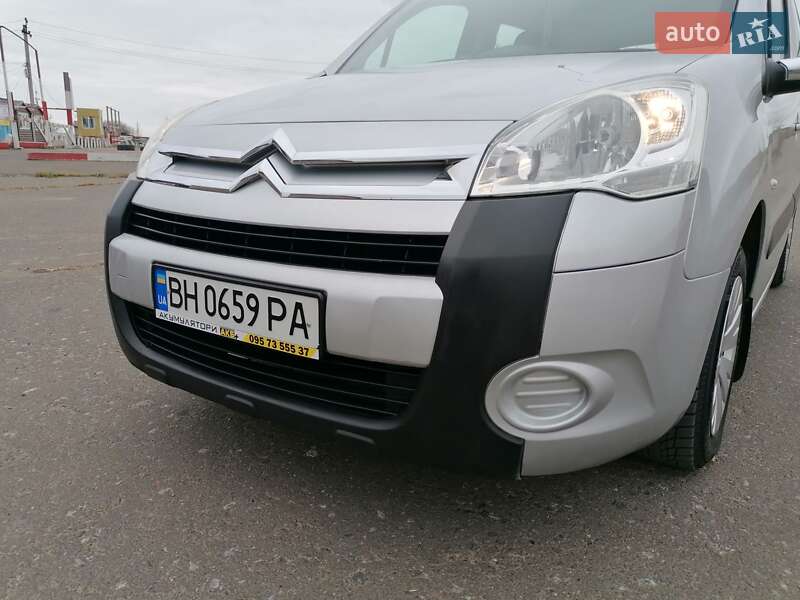 Минивэн Citroen Berlingo 2010 в 