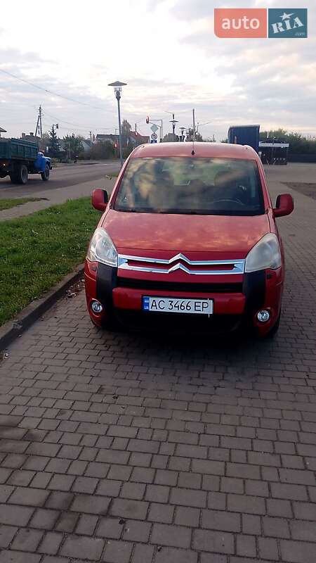 Мінівен Citroen Berlingo 2011 в  фото Мінівен Citroen Berlingo 2011 в