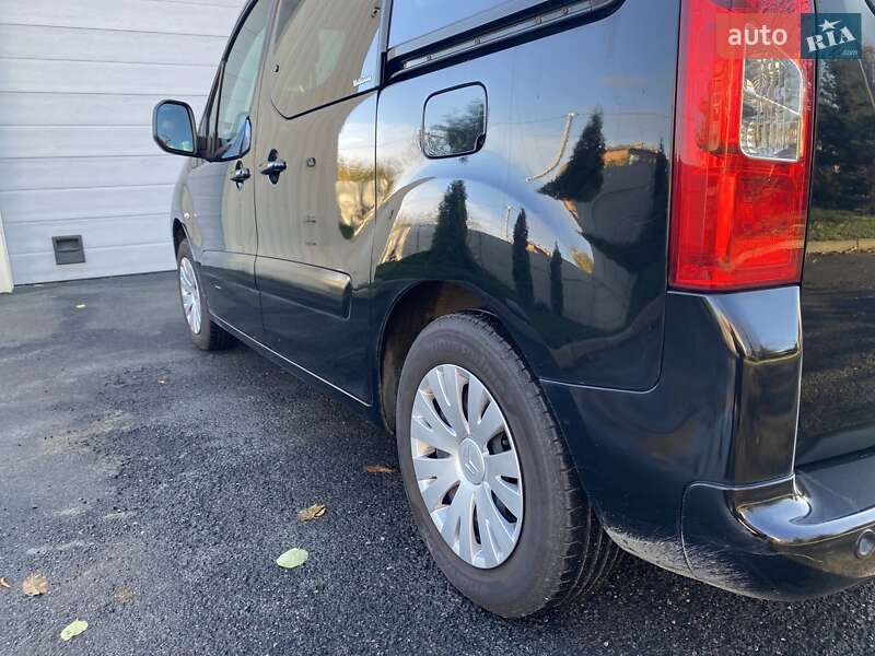 Мінівен Citroen Berlingo 2009 в Тальному фото 10 Мінівен Citroen Berlingo 2009 в Тальному