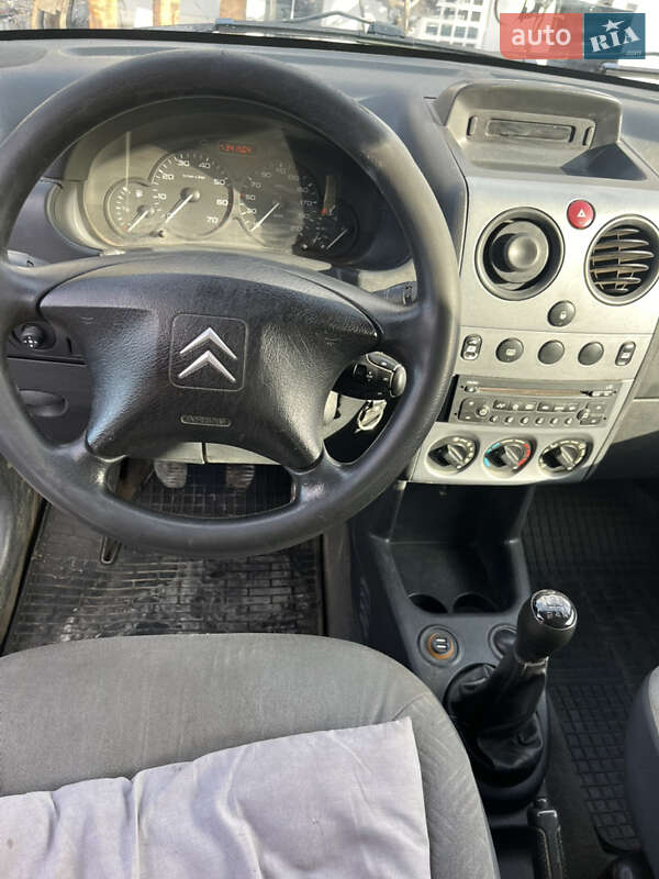 Грузовой фургон Citroen Berlingo 2006 в Черновцах