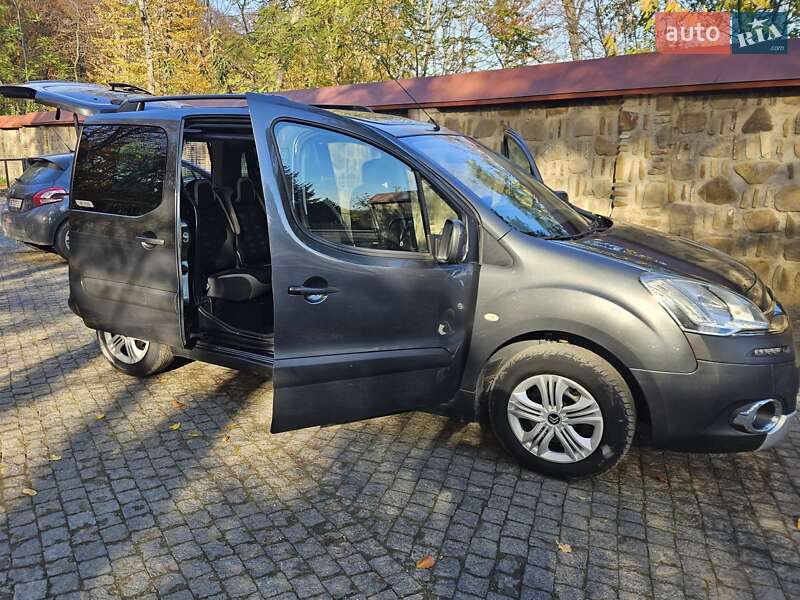 Мінівен Citroen Berlingo 2015 в Чернівцях