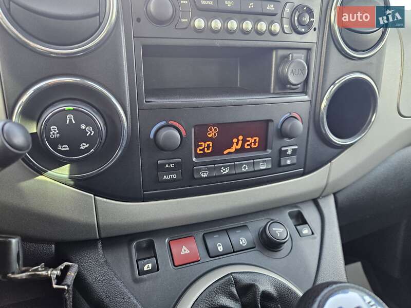 Мінівен Citroen Berlingo 2015 в Чернівцях