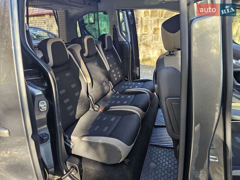 Мінівен Citroen Berlingo 2015 в Чернівцях