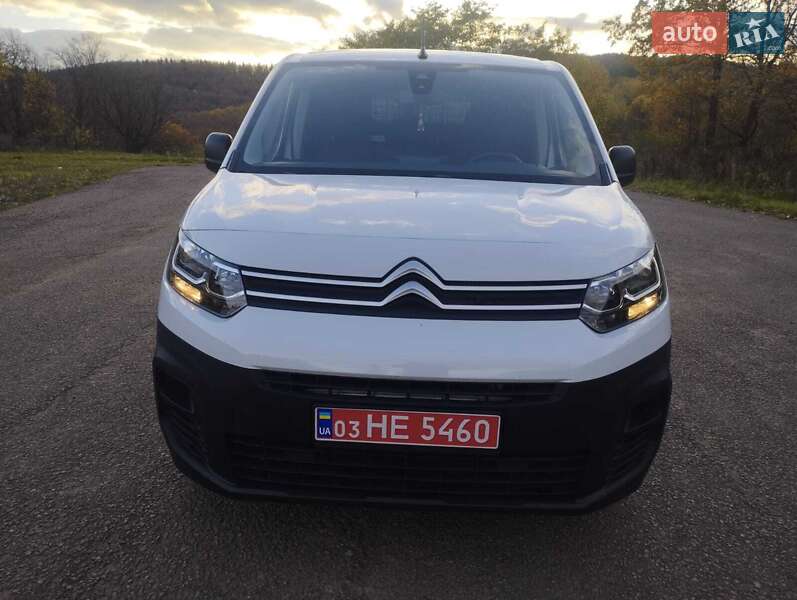 Вантажний фургон Citroen Berlingo 2022 в Долині