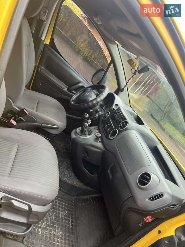 Мінівен Citroen Berlingo 2010 в Хмельницькому