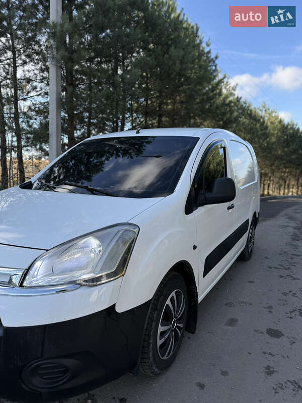Грузопассажирский фургон Citroen Berlingo 2012 в Тернополе фото 2 Грузопассажирский фургон Citroen Berlingo 2012 в Тернополе