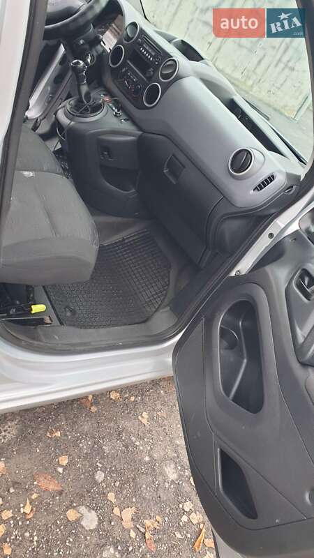 Грузопассажирский фургон Citroen Berlingo 2010 в Тернополе