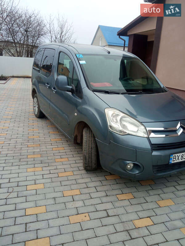 Минивэн Citroen Berlingo 2010 в Каменец-Подольском