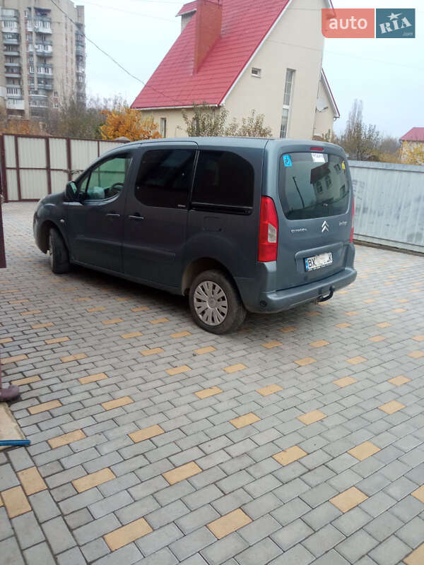 Минивэн Citroen Berlingo 2010 в Каменец-Подольском