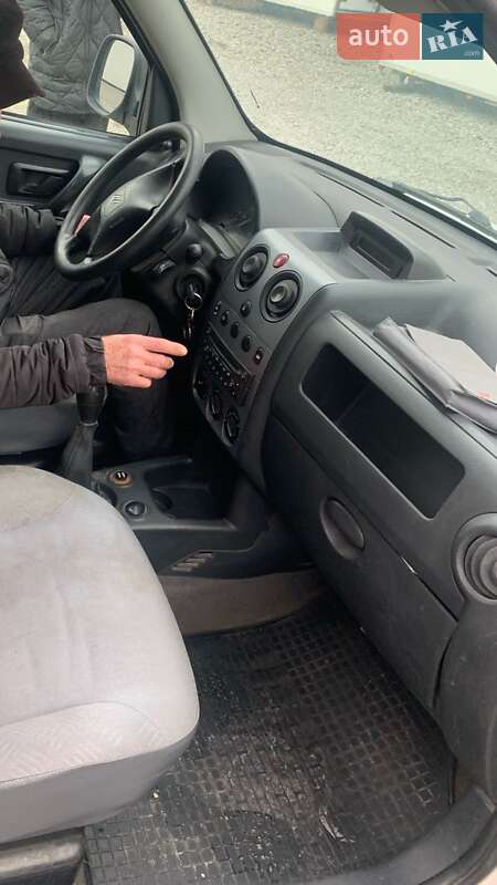 Грузовой фургон Citroen Berlingo 2006 в Борщеве